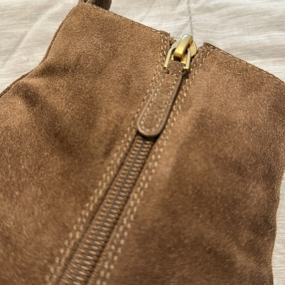 SUEDE LOGO LUG SOLE WEDGE BOOT color River rock - Picture 7 of 11